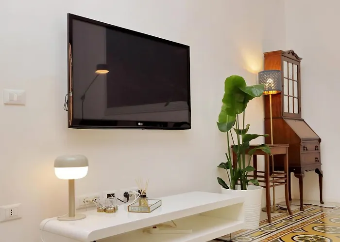 Treasurerome Opera & Trevi Grand 3br Rome